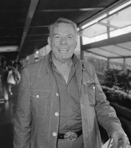 Belt Buckle Prints: Texas Oil Disaster Expert Red Adair