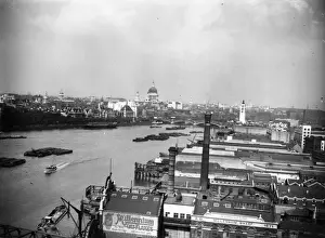 Left Prints: The Thames