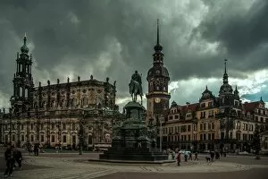 Images Dated 5th September 2010: Theaterplatz and Dresden Cathedral