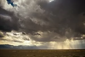 Threatening sky announcing thunderstorm in desert