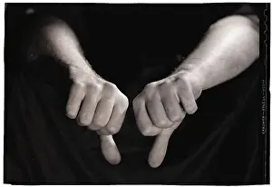 Down Prints: Thumbs Pointing Downwards