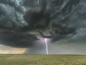Images Dated 22nd June 2017: ThunderBolt over Colorado. USA