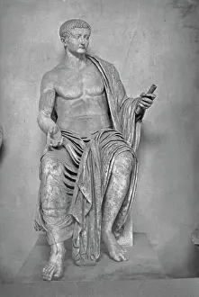 Tiberius Prints: Tiberius Wearing Overlapping Robe
