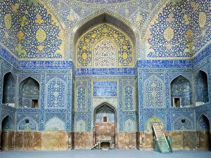 Images Dated 3rd March 2017: Tile decorated dome chamber at Shah mosque, Isfahan, Iran