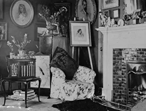 1 4 H Fur Inte 1900 1919 Prints: Tiled Fireplace