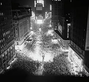 Times Square Crowd