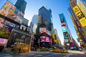 Images Dated 13th October 2012: Times Square in the morning, Manhattan, New York