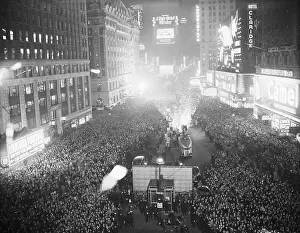 Air Raid Prints: Times Square on New Years