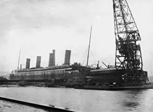 Images Dated 22nd October 2004: Titanic In Dry Dock