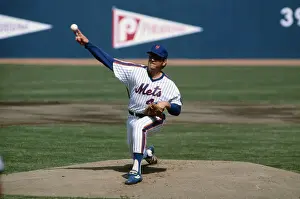Tom Seaver in Pitching Position