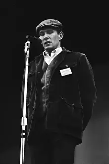 Acr044129 Prints: Tommy Smothers At The Monterey Pop Festival