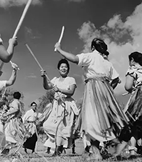 Diry 17580 Prints: Tongan Dancers
