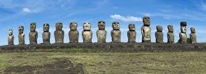 Images Dated 19th March 2015: Tongariki - Easter Island