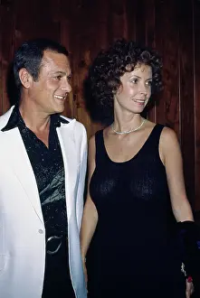 Huty37369 Prints: Tony Curtis & Leslie Allen