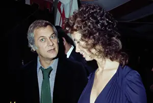 Huty37369 Prints: Tony Curtis & Leslie Allen