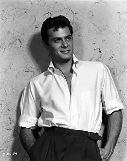 Acr071590 Prints: Tony Curtis Portrait
