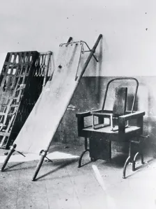Barcelona Prints: Torture Devices