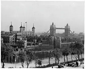 Lac0078 Prints: TOWER OF LONDON