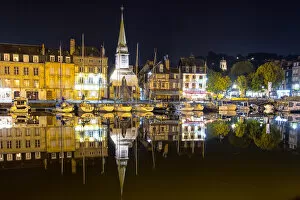 Images Dated 14th September 2014: Town of Honfleur