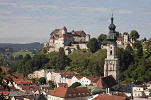 Images Dated 28th August 2014: Townscape with Burghausen Castle and the parish church of St
