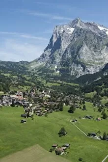 Townscape Grindelwald, Wetterhorn, Grosse Scheidegg, Interlaken-Oberhasli, Canton of Bern, Switzerland
