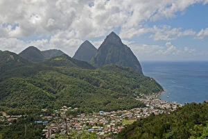 Images Dated 28th January 2011: Townscape, the Pitons at the back, Palmiste, Soufriere, Saint Lucia