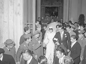 Leading Prints: T.Power Leads L.Christian, Bride, From Chu