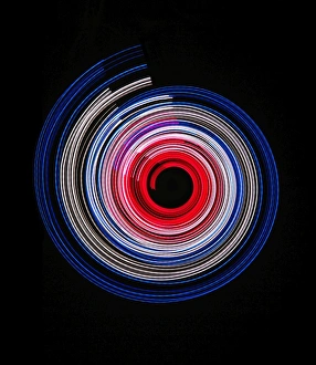 Images Dated 27th August 2013: Traces of colored light