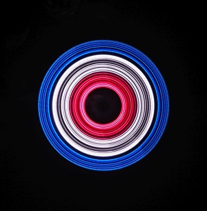 Images Dated 27th August 2013: Traces of colored light