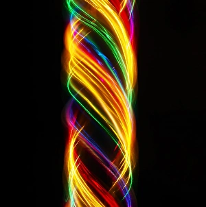 Images Dated 27th August 2013: Traces of colored light