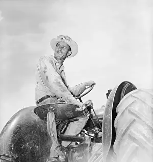Tractor Prints: Tractor Driver For War Effort
