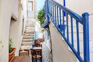 Images Dated 31st August 2012: Traditional Greek houses in Naxos, Greece