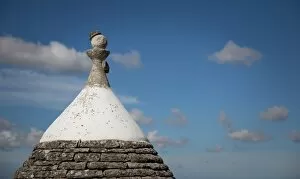 Images Dated 23rd July 2014: Traditional roof in Puglia