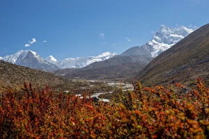 Images Dated 3rd October 2015: Trail to Chukung village, Everest region