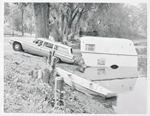 Indiana Prints: Trailer Being Converted to Houseboat