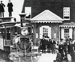 Official Prints: Train Arrives; Pres. Lincoln