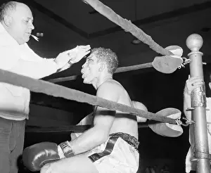 Trainer Prints: Trainer Attending to Boxers Cut Eye