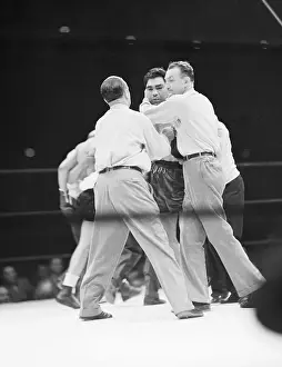 Corner Prints: Trainers Helping Max Schmeling to Corner