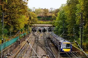 Images Dated 28th October 2016: Traintracks and Train, Edinburgh, United Kingdom