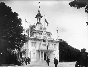 Exploring the World in 3D: Transvaal Pavilion
