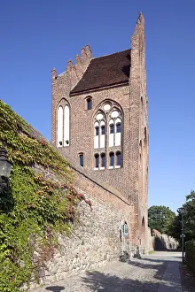 Treptower Tor, outer gate, city gate of the medieval fortifications, Four Gates City, Neubrandenburg, Mecklenburg-Western Pomerania, Germany