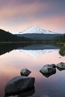 Trillium Lake Gallery: Trillium Lake with Mount Hood, Government Camp, Oregon, United States