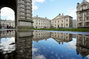 Images Dated 15th October 2016: Trinity College, Dublin City, Ireland