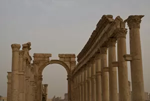 Images Dated 24th October 2008: Triumphal Arch, Palmyra