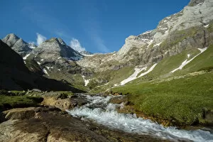 Images Dated 29th May 2015: The Troumouse cirque, national park of Pyrenees, Hautes Pyrenees, France