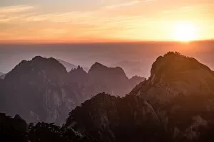 Images Dated 20th January 2017: turtle peak view point, Huangshan (Yellow Mountains), Eastern China