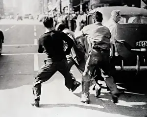 Twenty-four Die in Detroit Race Riots 1943