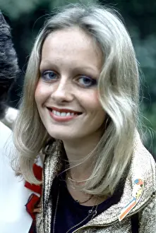 94174688 Twiggy Prints: Twiggy