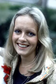 94174688 Twiggy Prints: Twiggy