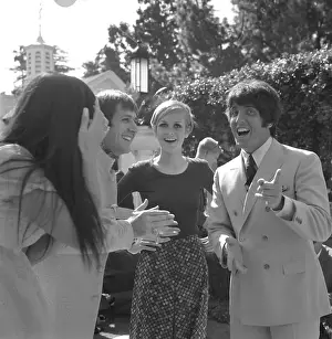 Twiggy In Beverly Hills